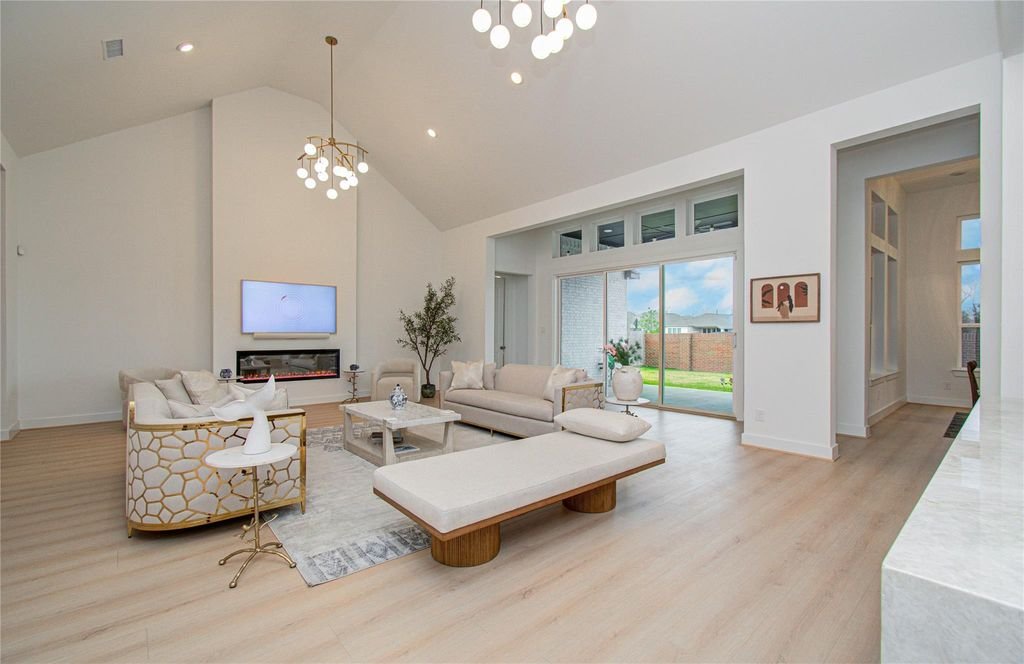 Cliffside Modern — mountain view
