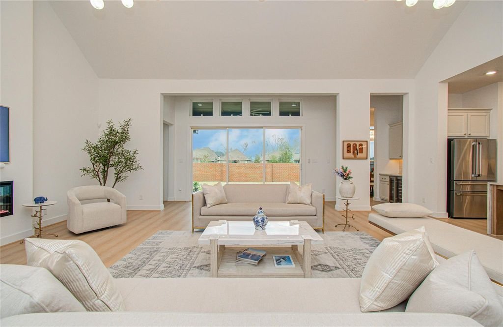 Cliffside Modern — mountain view